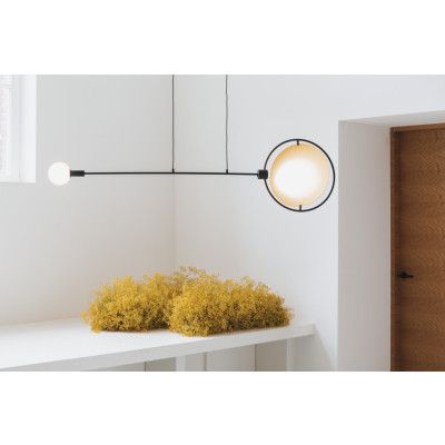 ZUIVER Sirius taklampa - svart järn