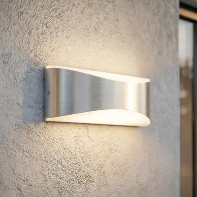 Akira LED-utomhusvägglampa, silver, bredd 23 cm – Lucande - Modern - Aluminium - Rund