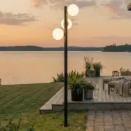 Asane LED-utomhuslampa, 3 lampor, CCT, 222 cm, svart, metall – Lucande - Modern - Med flera ljuskällor