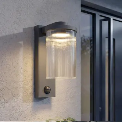 Beelia LED-utomhusvägglampa, sensor, IP65, glas, aluminium, antracit Lucande - Terrass - Modern - Med en ljuskälla
