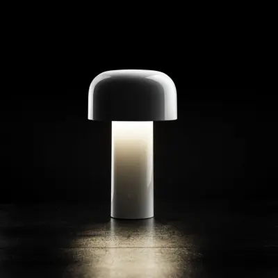 Bellhop LED-bordslampa med batteri, vit, 21 cm, dimbar, IP54 – FLOS - Vardagsrum - Design - Plast - Rund