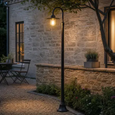 Bilma utomhuslampa, höjd 220 cm, rostfärgad, 1 lampa, glas, IP65 – Lindby - Modern - Aluminium - Med en ljuskälla