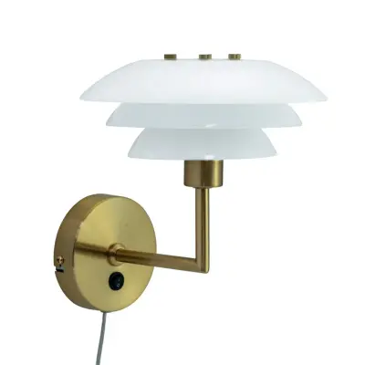 Dyberg Larsen - DL20 Vägglampa Opal/Brass