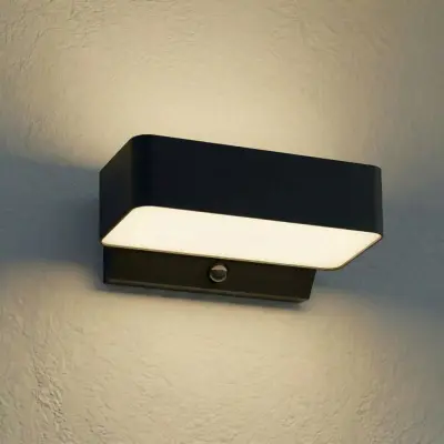 Fando LED-utomhusvägglampa, antracit, 22,5 cm, sensor, IP44 – Lindby - Aluminium - Vinklad