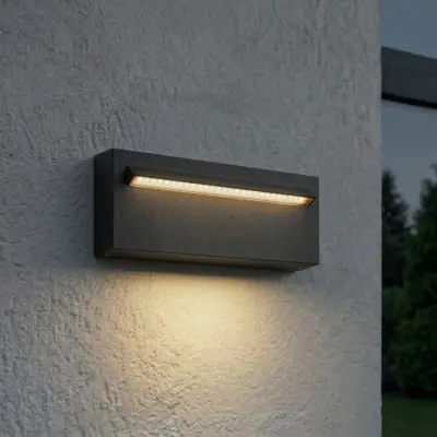 Joril LED-utomhusvägglampa, svart, 25 cm, aluminium, IP65 – Lucande - Terrass - Modern - Vinklad