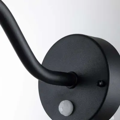 Klampenborg utomhusvägglampa, svart, rörelsesensor, IP44 – Elstead - Terrass - Lantlig / rustik - Rostfritt stål - Lykta