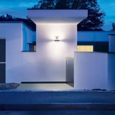 L 820 SC LED-vägglampa, antracit, app – STEINEL - Metall - Med flera ljuskällor
