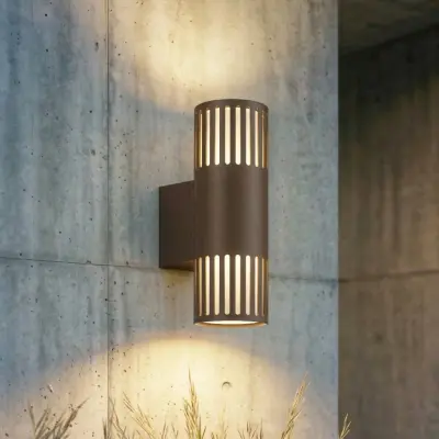 Lurinda utomhusvägglampa, brun, 2 lampor, IP44, Ø 10 cm, E27 Lindby - Balkong - Modern - Metall - Med flera ljuskällor