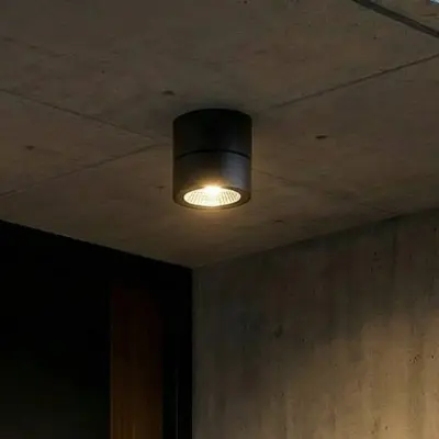 Nolivar LED-takspotlight, svart, Ø 9 cm, IP54 Lindby - Terrass - Modern - Aluminium - Rund