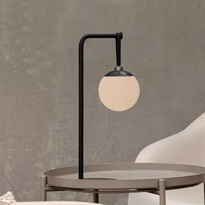 Odin LED-dekorlampa med batteri, svart/vit, IP44 – Dyberg Larsen - Modern - Plast - Med en ljuskälla