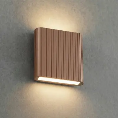 Raija LED-utomhusvägglampa, mörkbrun, 19 cm, CCT – Lucande - Modern - Aluminium - Vinklad