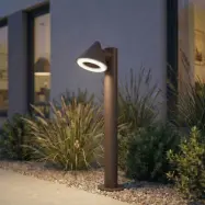 Soran LED-väglampa, metall, höjd 60 cm, brun, IP44 – Lindby - Modern - Med en ljuskälla
