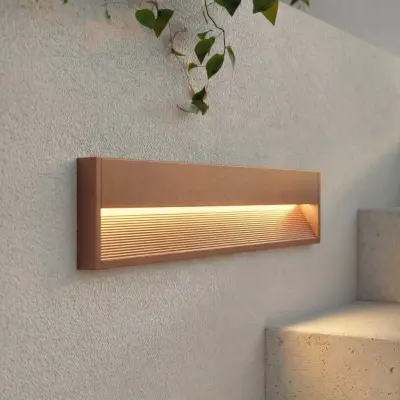 Trevin infälld vägglampa, aluminium, 60 cm, IP54, rostbrun Lucande - Modern - Vinklad