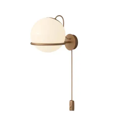 Astep - Model 238/1 Vägglampa Ø20 Golden w/Switch