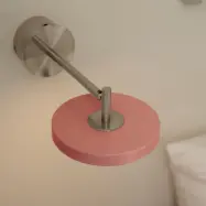 Asteria Short LED-vägglampa, rosa, stål, fast anslutning – UMAGE - Vardagsrum - Design - Metall - Med en ljuskälla