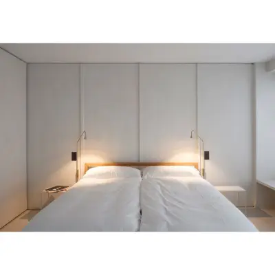 Austere W Vägglampa Gunmetal Trizo21 - Vardagsrum - Mässing