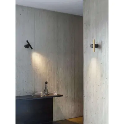 Doi Vägglampa 2700K Black/Brass Luceplan - Vardagsrum - Aluminium