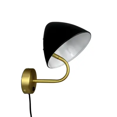 Dyberg Larsen - Oulu Vägglampa Black/Brass