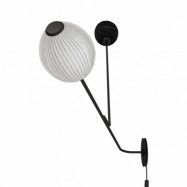 GUBI Satellite vägglampa Black-white