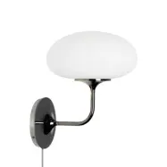 Stemlite vägglampa svart-krom Bredd 32 cm Kontakt - Gubi - Vardagsrum - Design - Metall - Med en ljuskälla