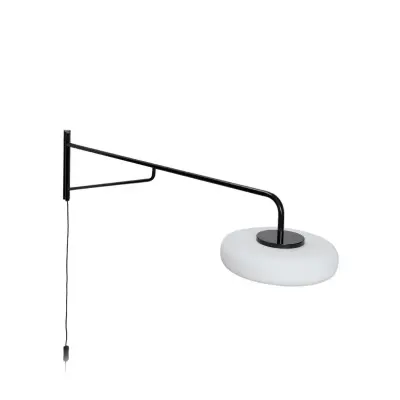 Hübsch - Sway LED-vägglampa, svart, utskjutning 120 cm –
