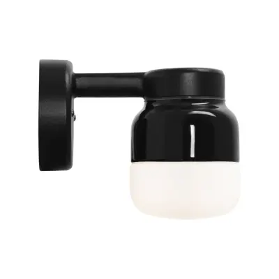 IFÖ Electric Ohm vägglampa 100 matt opal H150 svart