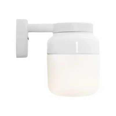IFÖ Electric Ohm vägglampa 140 matt opalglas H205 vit