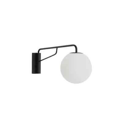KAVE HOME Eilo vägglampa - frostad glaskula och svart stål