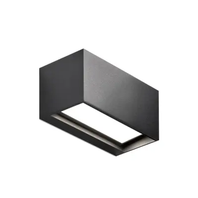 LIGHT-POINT - Linea W1 LED-vägglampa svart 15 cm, CCT, IP54