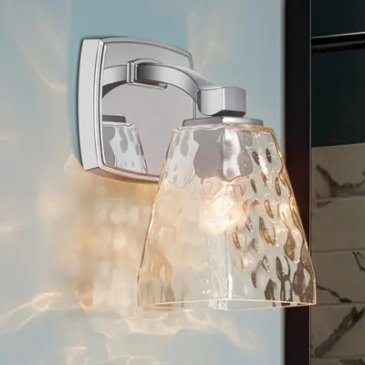 Marant vägglampa, krom/klar, höjd 24 cm, IP44 – KICHLER - Badrum - Modern - Metall - Vinklad