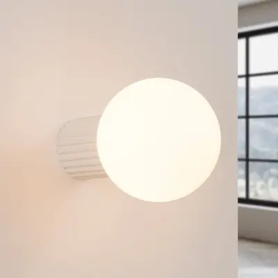 ORBI vägglampa, beige, glas/metall, Ø 12 cm IP44 G9 SOLLUX LIGHTING - Badrum - Aluminium - Med en ljuskälla
