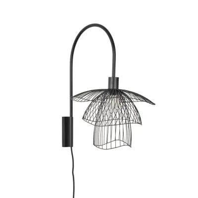 Papillon XS vägglampa, svart, metall, E14 - Forestier - Vardagsrum - Design - Med en ljuskälla