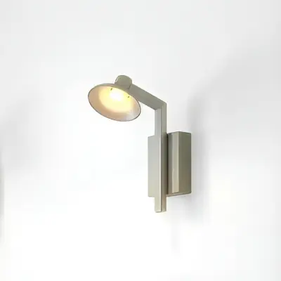 Steve LED-vägglampa, aluminium, 24 cm, USB, dimbar Lucande - Vardagsrum - Modern - Metall - Med en ljuskälla