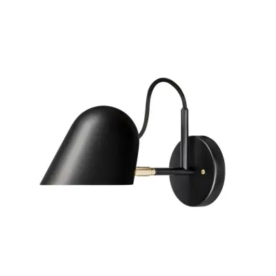 Streck vägglampa med kopplingshus, Svart/mässing