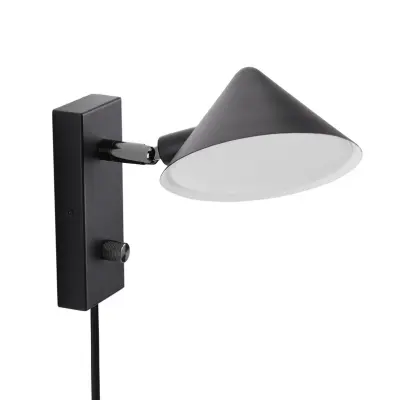 Watt&Veke - Kuro vägglampa, svart, 16 cm, G9, stickkontakt – Watt&Veke