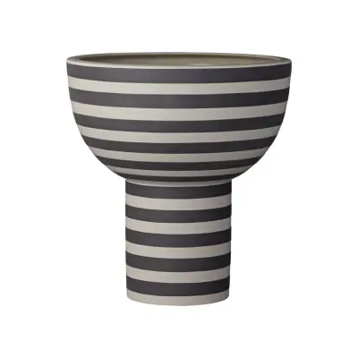 AYTM - Varia Sculptural Vase Askträd/Svart